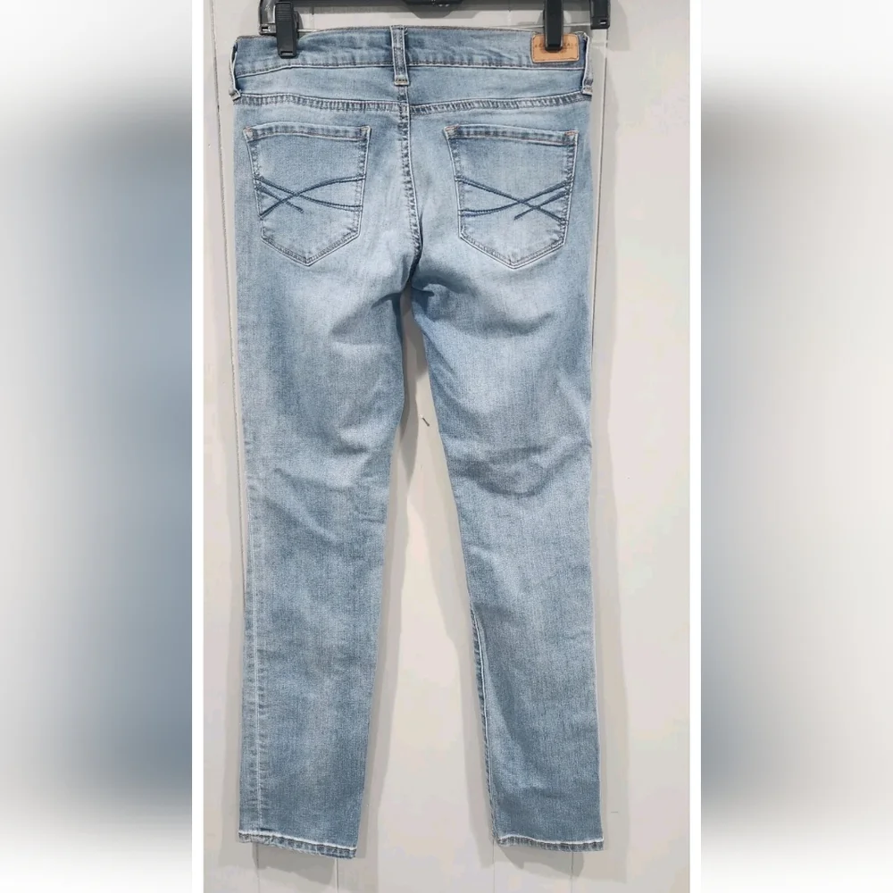 Aeropostale Skinny Destructed Light Faded Stretch Blue Jeans Size 2 Short - Picture 2 of 5